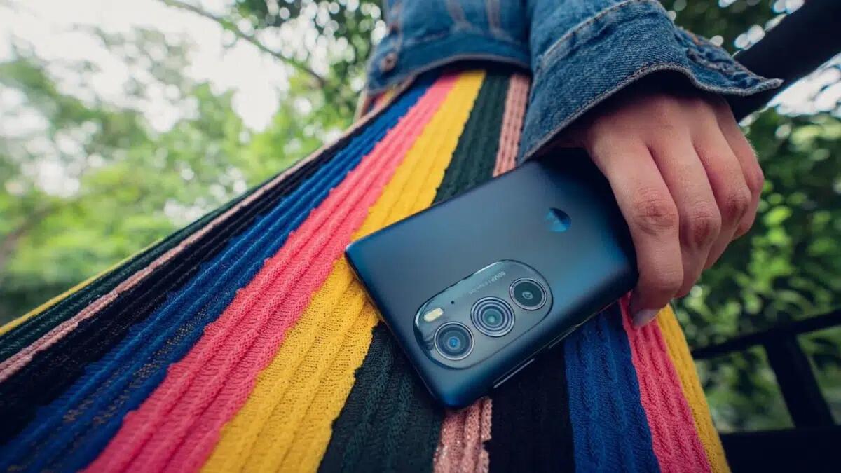 Motorola Edge 30 Pro ufficiale | Scopri la SCHEDA TECNICA - 