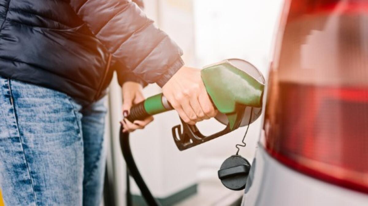 Come consumare meno benzina e diesel FACILMENTE - 