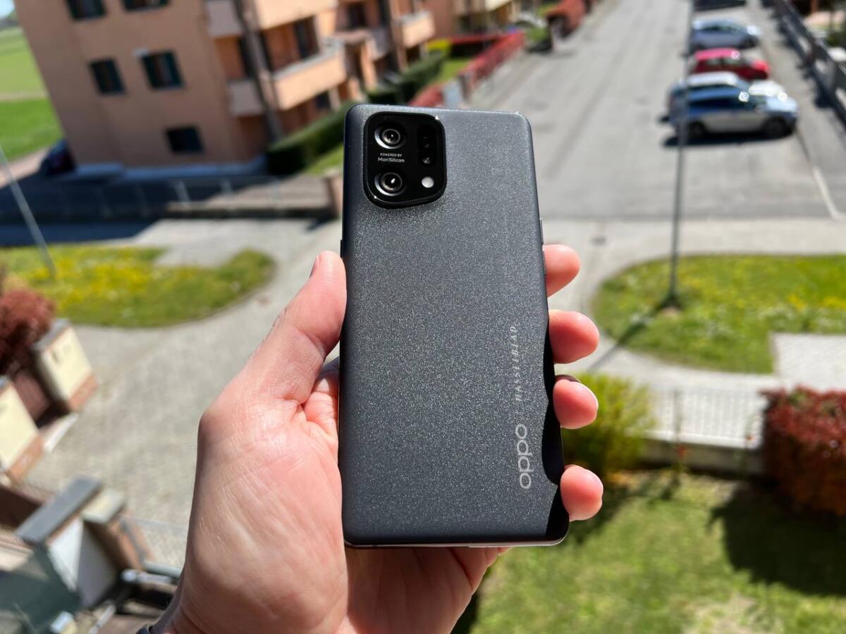 Oppo Find X5 RECENSIONE: meglio questo o Find X3 Pro? - 