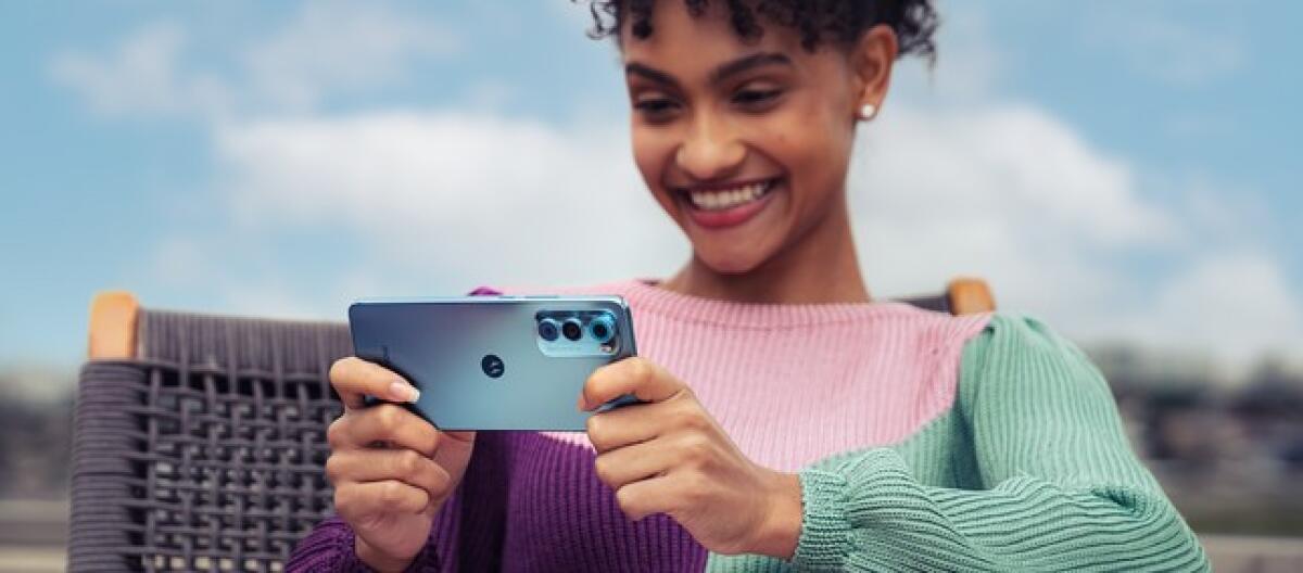 Motorola Edge 30 ufficiale | Scopri la SCHEDA TECNICA - 