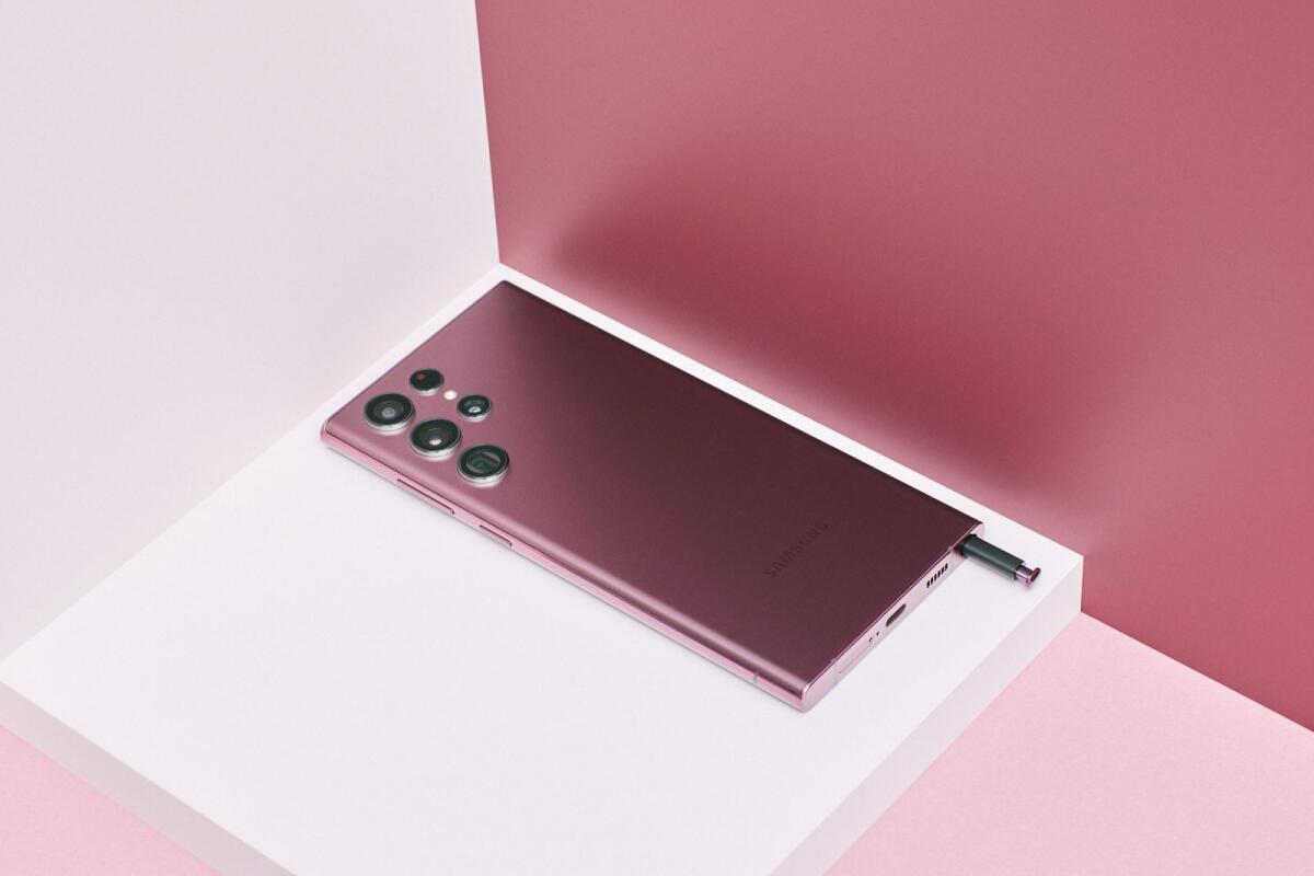 Offerta Samsung Galaxy S22 Ultra a 900 euro da Unieuro - 