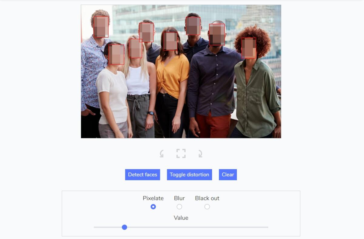 Sito per oscurare e nascondere volto, viso e faccia nelle foto - 