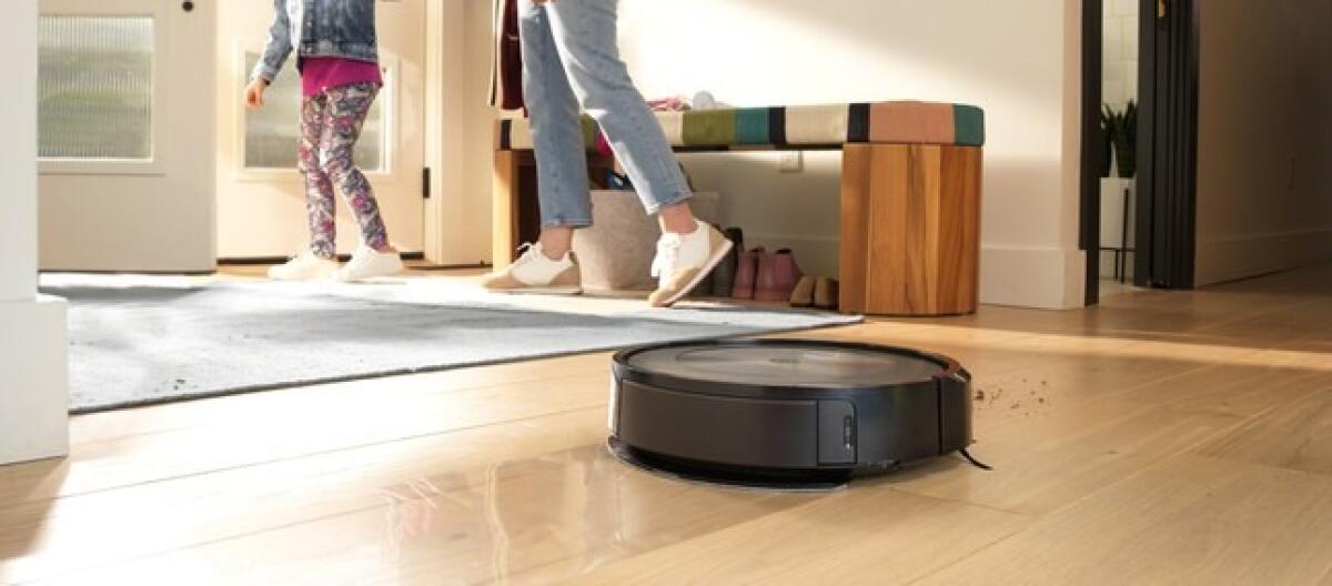 Roomba Combo j5+ e i5+ nuovi robot aspirapolvere lavapavimenti - 