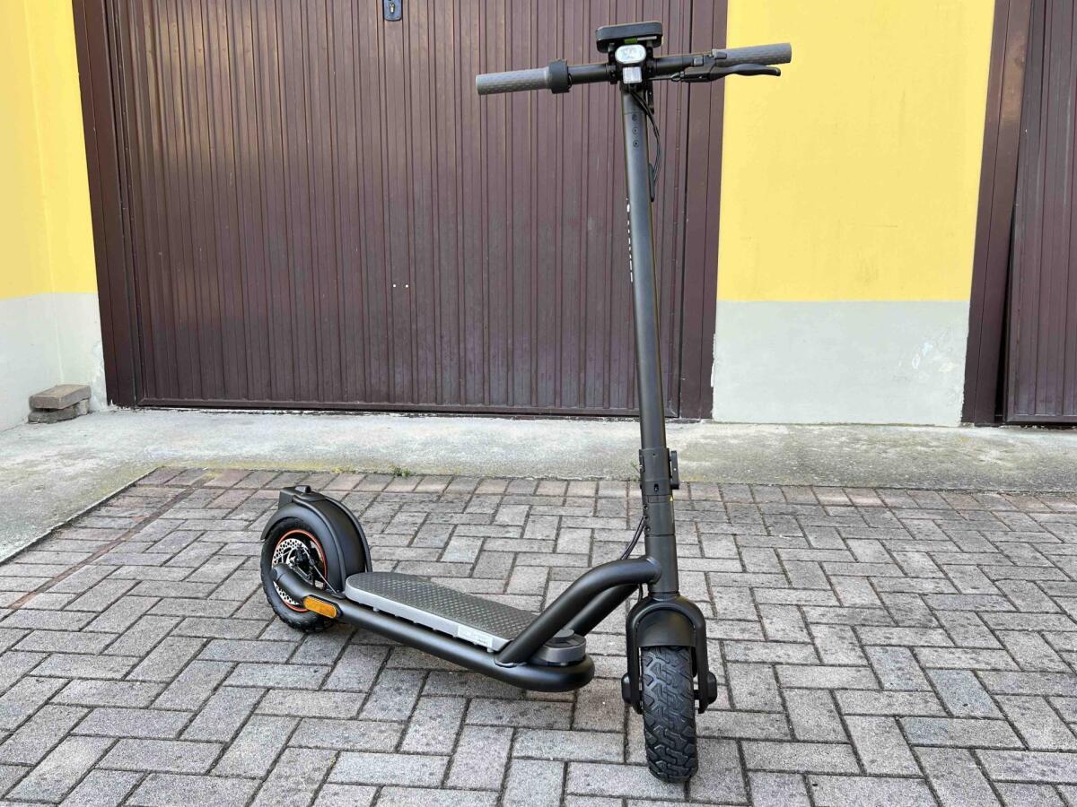 UFFICIALE: servono assicurazione e targa per i monopattini elettrici - 