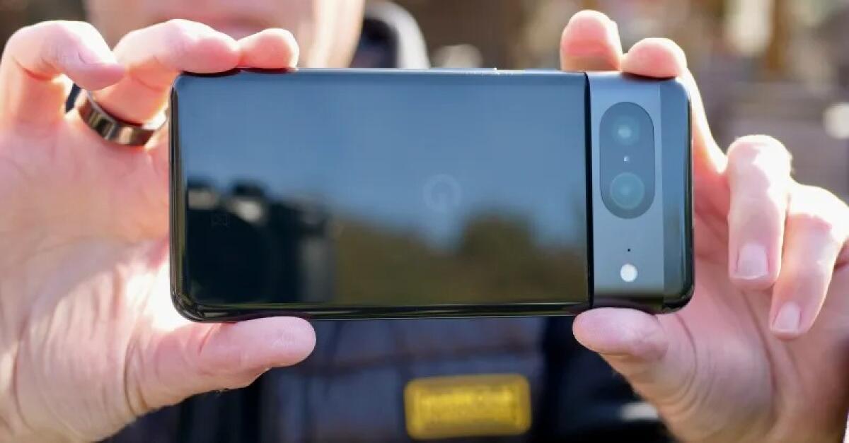 Recensione Google Pixel 8: è migliorato dove serviva - 