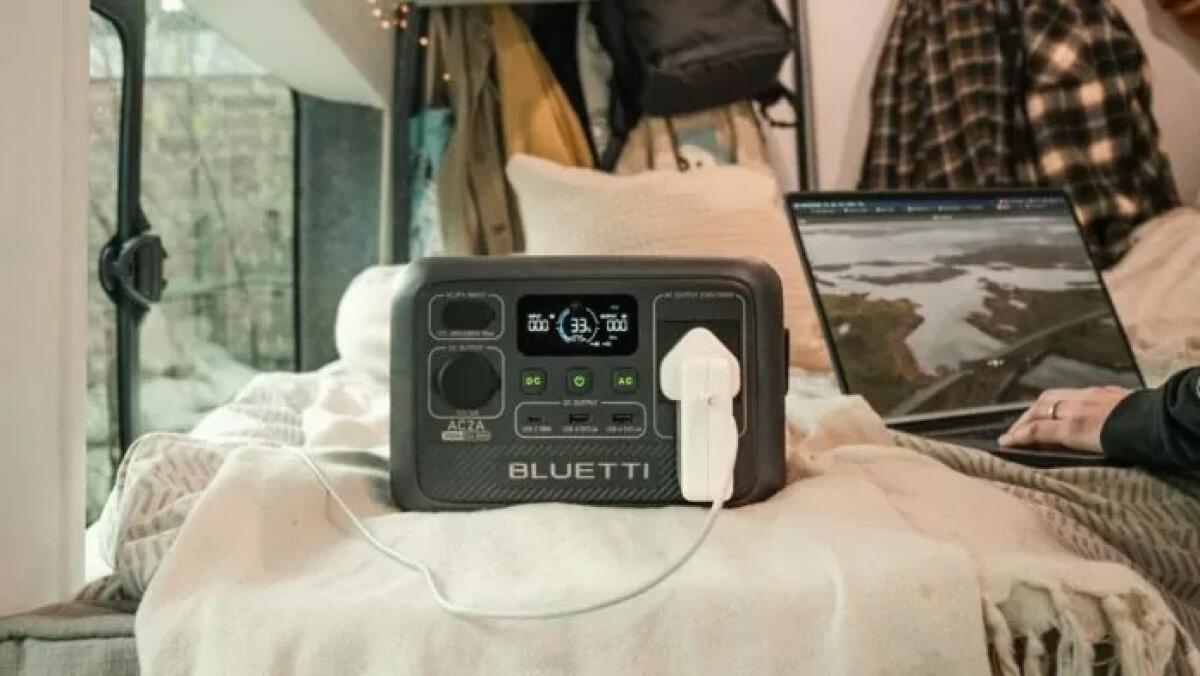 BLUETTI AC2A Nuova Power Station Portatile da 300W - 