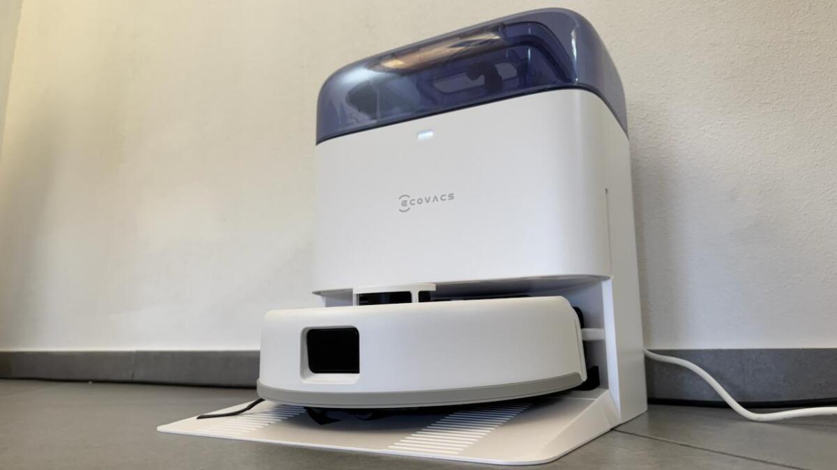 Recensione DEEBOT Mini Robot Aspirapolvere Lavapavimenti: perfetto per case piccole - 