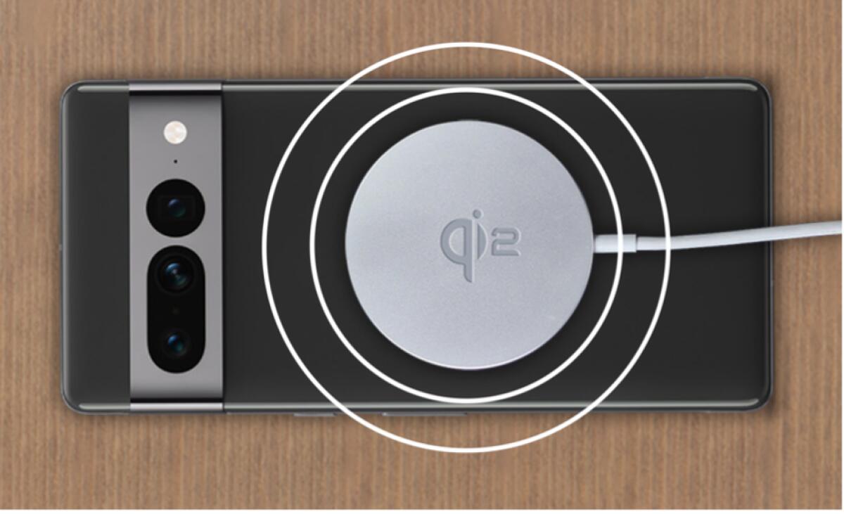 Qi2.2 25W cambia tutto: ricarica wireless più veloce per iPhone e Pixel - 