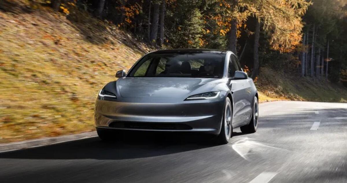Puoi comprare la Tesla Model 3 RWD a soli 24.990 euro: ecco come fare - 