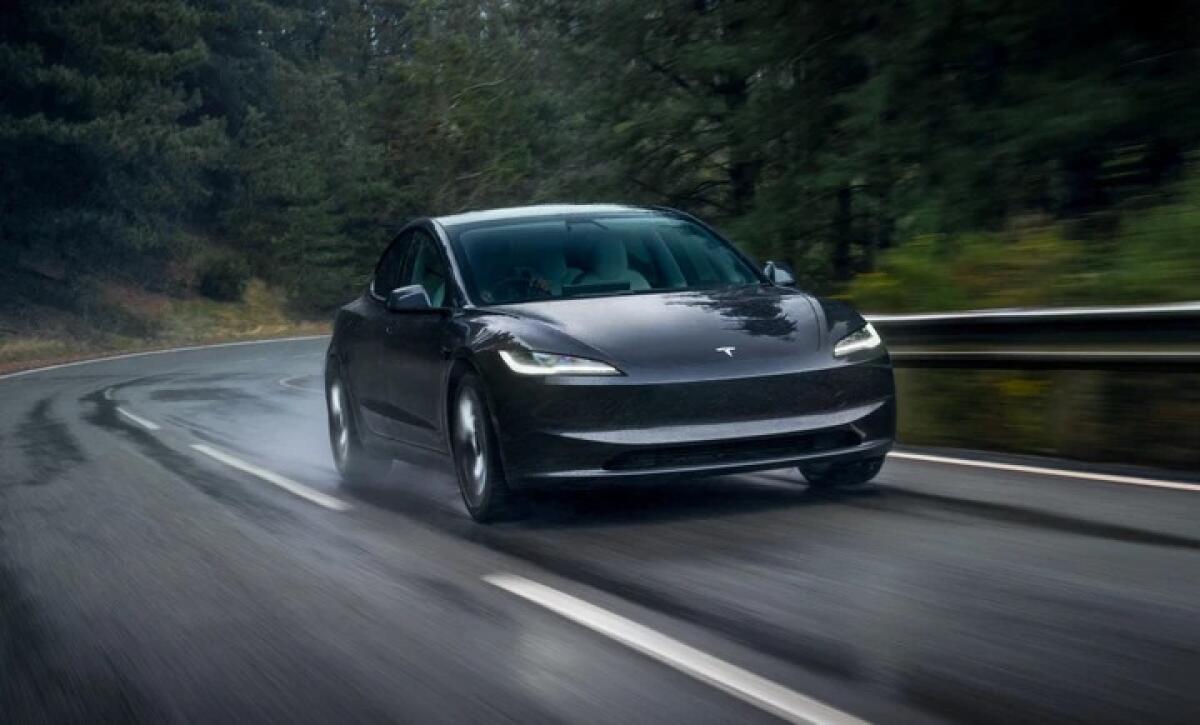 Tesla Model 3 e Model Y 2025: nuove batterie e autonomia record senza rincari - 
