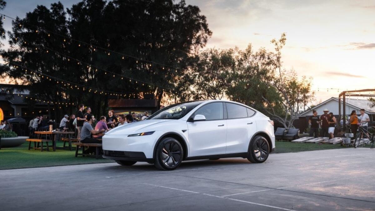 La Tesla Model Y Standard arriva in Italia da 28.990€: il SUV elettrico diventa accessibile a tutti - 