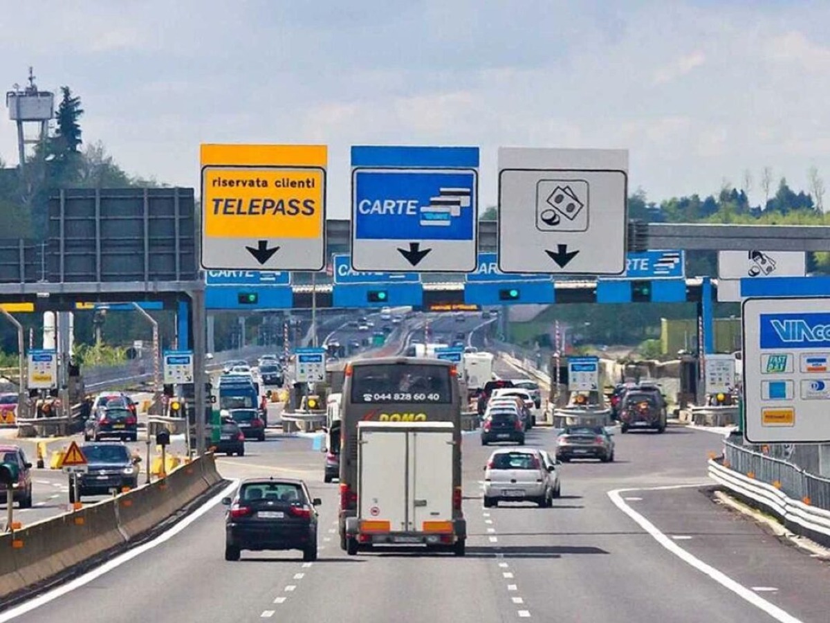 Pedaggi autostrada 2026: stangata da gennaio, ecco quanto pagherai in più (e quali tratte si salvano) - 