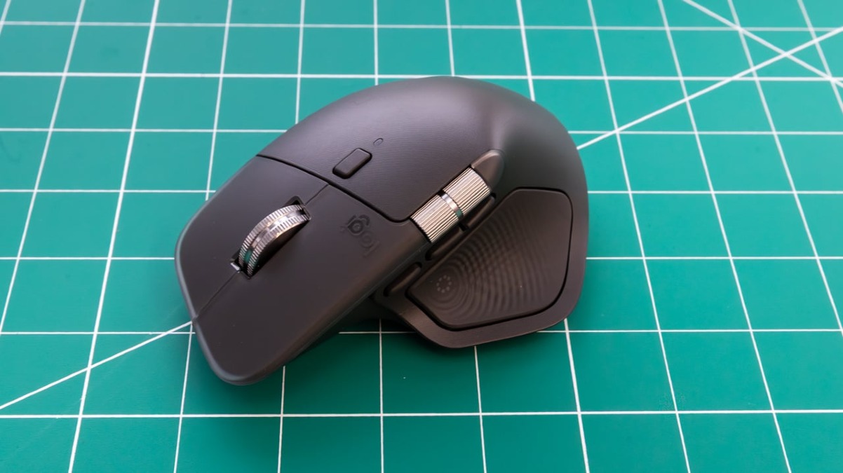 Logitech MX Master 4 recensione: il tasto che cambia tutto - 