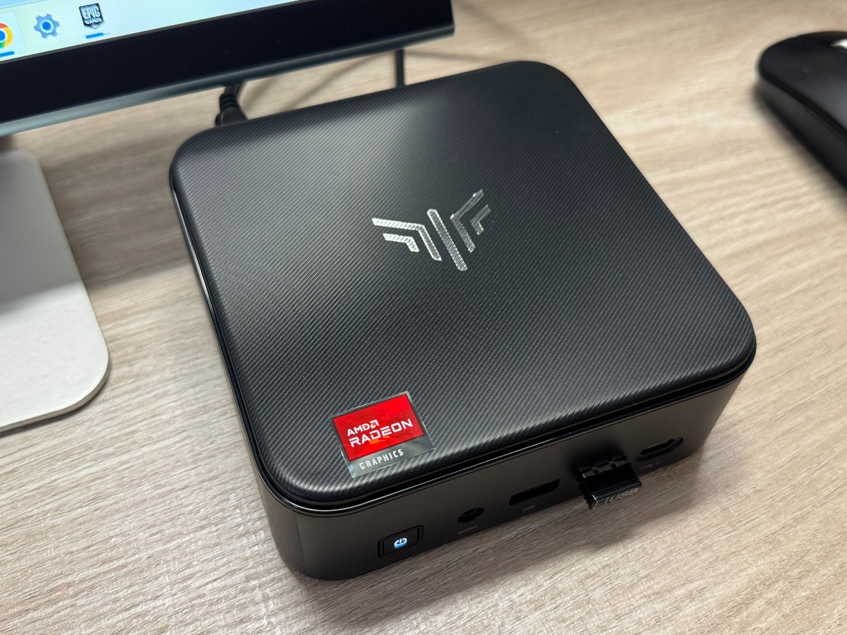 Recensione NiPoGi E3B mini PC: come va con Ryzen V2748