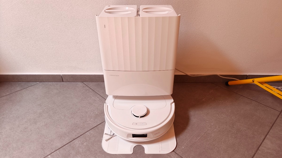 Il robot aspirapolvere Roborock Qrevo S Pro è in OFFERTA - 