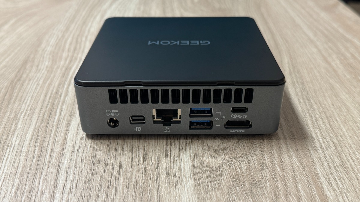 Recensione GEEKOM Air12 2026