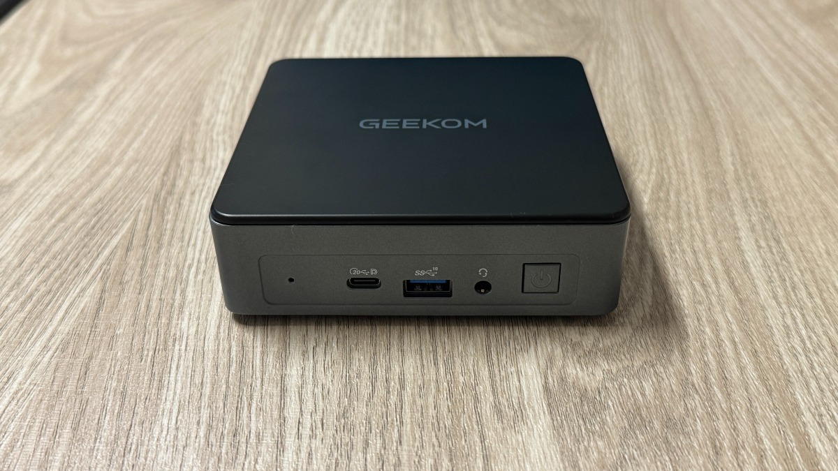 Recensione GEEKOM Air12 2026