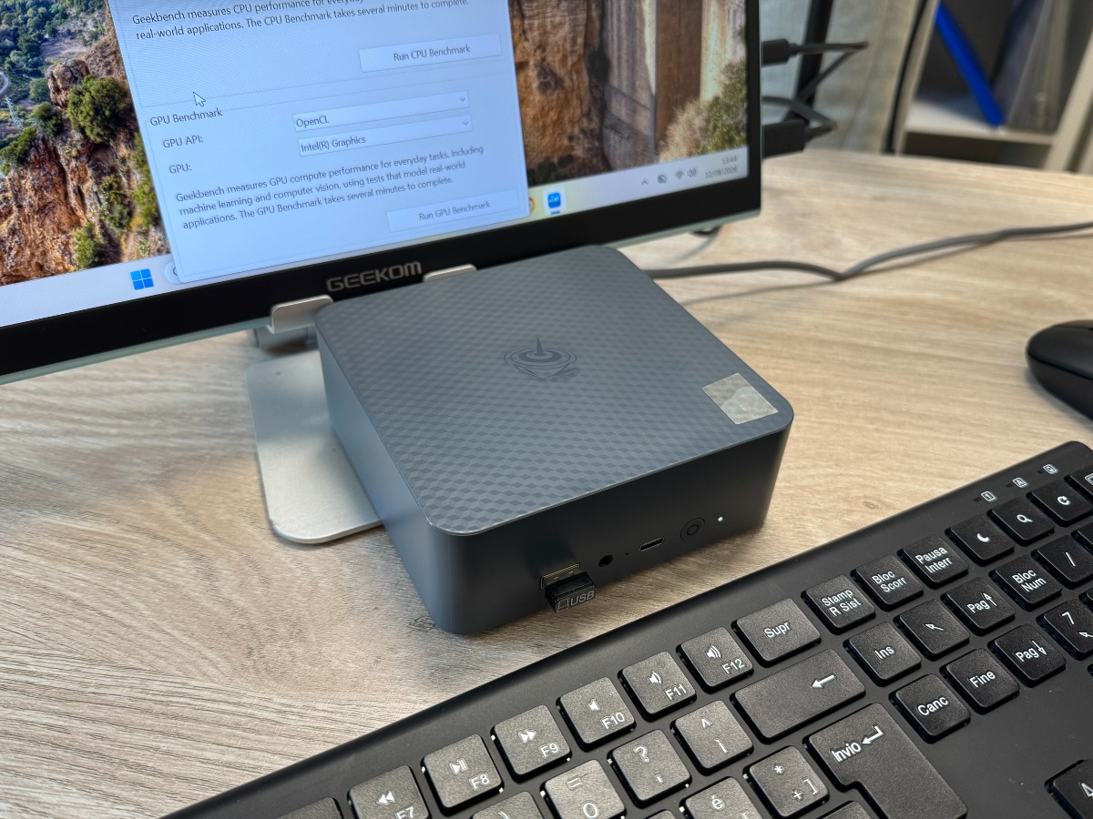 Recensione Beelink EQi mini PC con Wildcat Lake Core 3 304 - 