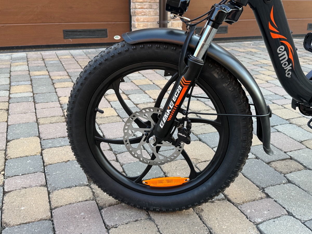 Recensione EMOKO EC23 Pro